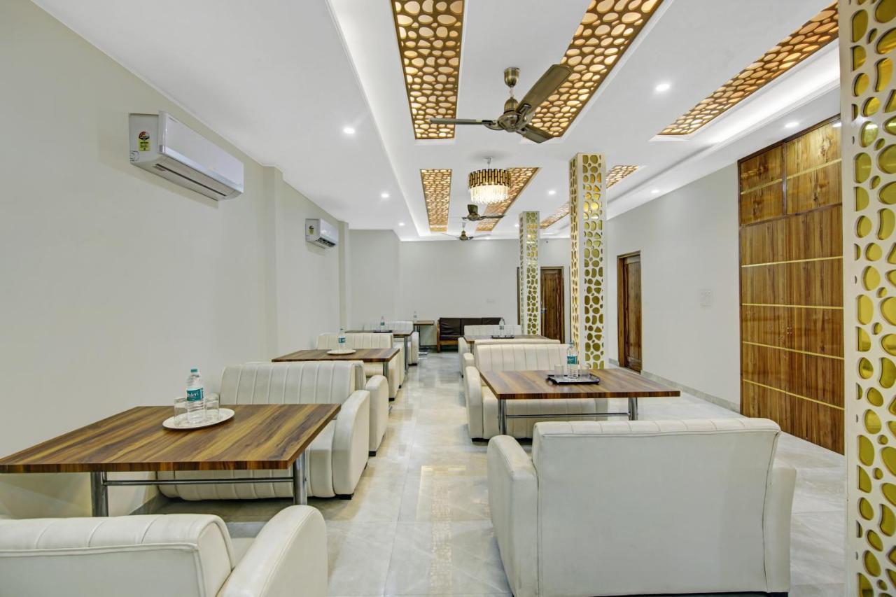 Treebo Royal Salute, Zirakpur Hotel Exterior photo